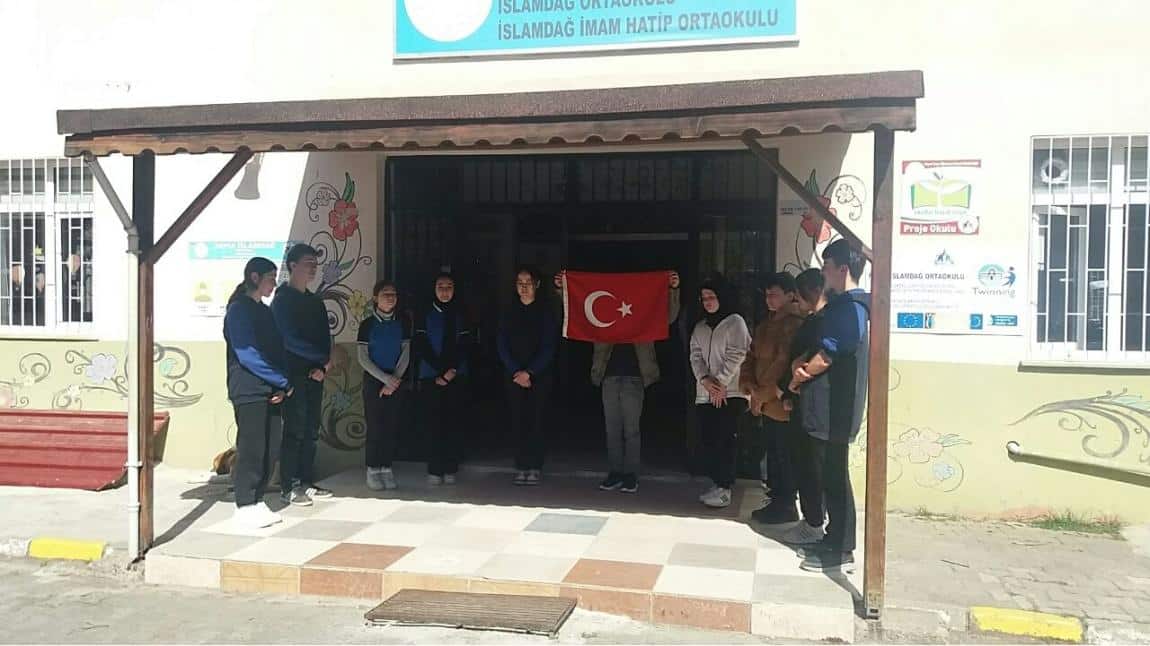 12 Mart İstiklal Marşı'nın Kabulü ve Mehmet Akif Ersoy'u Anma Günü Törenimizi Gerçekleştirdik